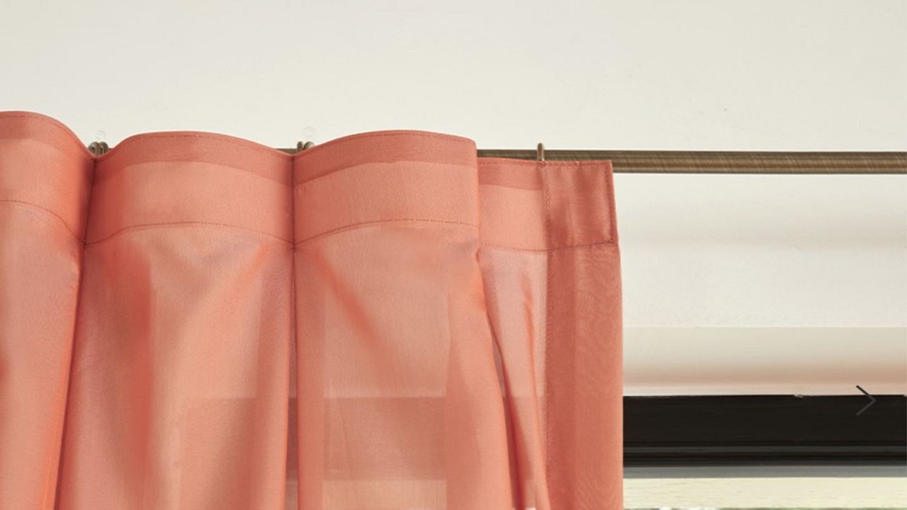 Why Using Sheer Linen Blend Curtains at Home is a Wise Decision